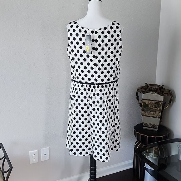 Lauren Ralph Lauren Dress - Picture 5 of 16